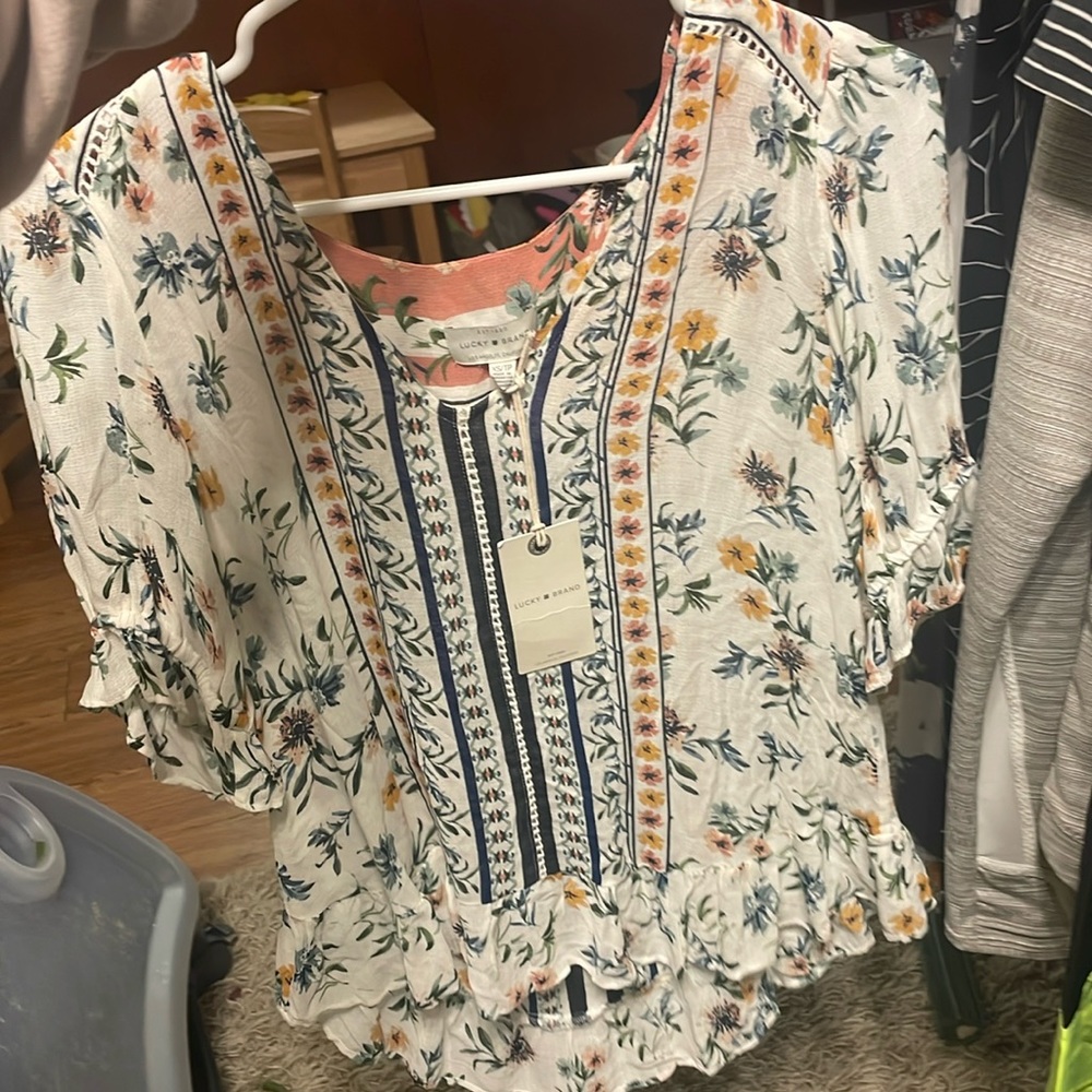 Lucky brand top